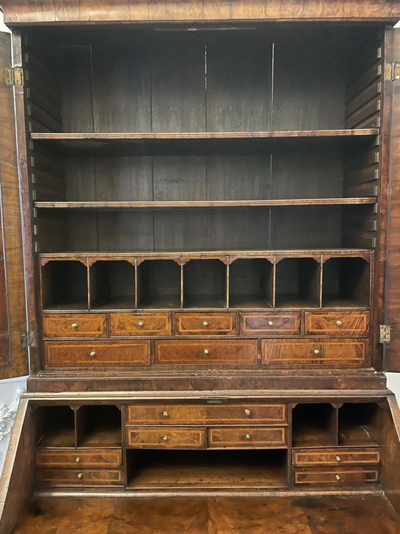 Antique George I Quality Figured Walnut Bureau Bookcase - Image 16
